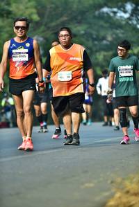 BIB: 47905, 48104
                            <button type="button" onclick="openModal(10145048)" class="btn btn-primary btn-sm float-right btn-popup" data-toggle="modal" data-target=".modal-high-quality">
                        <i class="fas fa-shopping-cart"></i> Add to Cart
                    </button>
                                            <button type="button" onclick="isThisMe(10145048, true)" class="btn btn-success btn-sm float-right btn-popup btn-isme hidden" data-toggle="tooltip" data-placement="bottom" title="นี่คือรูปของคุณใช่ไหม คลิกที่นี่เพื่อเอาเข้าอัลบั้ม">
                        <i class="fas fa-plus"></i> Add to album
                    </button>
                    <button type="button" onclick="isThisMe(10145048, false)" class="btn btn-warning btn-sm float-right btn-popup btn-isnotme hidden">
                        <i class="fas fa-ban"></i> Remove from album
                    </button>